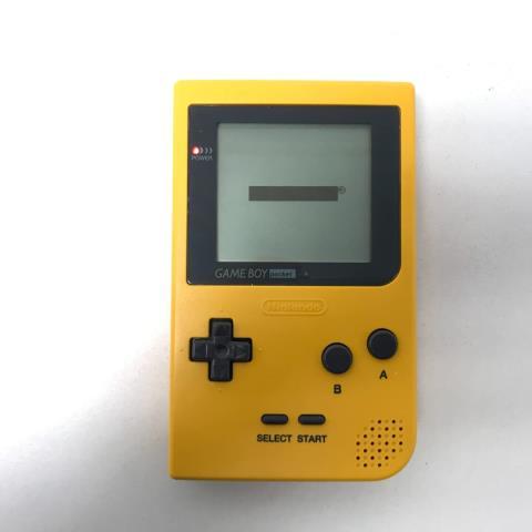 Game boy color jaune avexc pokemon stick