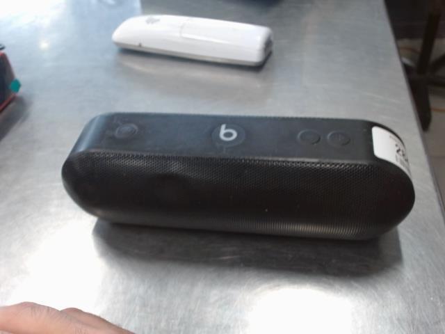 Beats pill+ speaker bluetooth