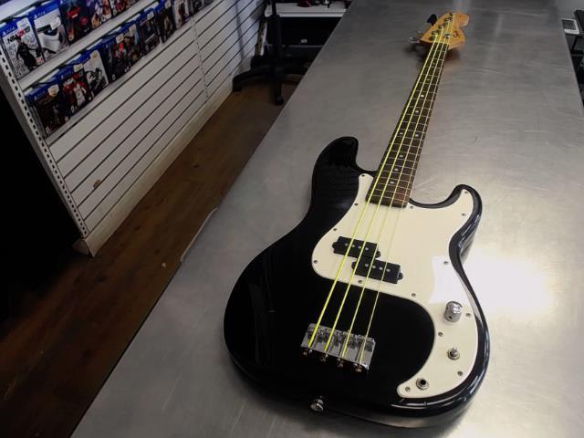 Bass fender cordes jaunes