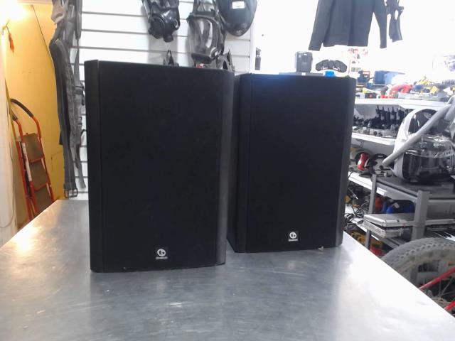 Pair de speaker boston noir