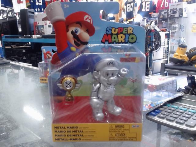 Figurine mario de metal