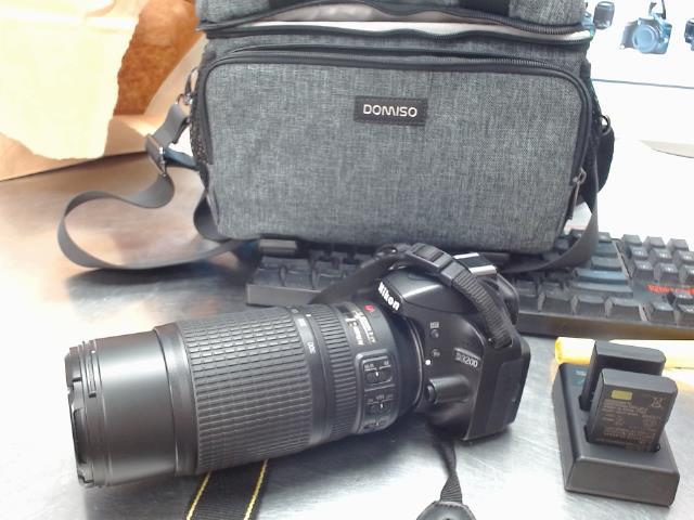 Camera digital+lens+2batt+charg