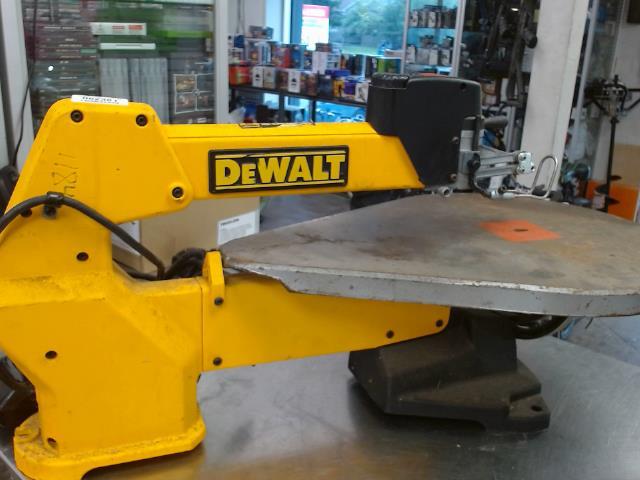 Scroll saw dewalt  fil