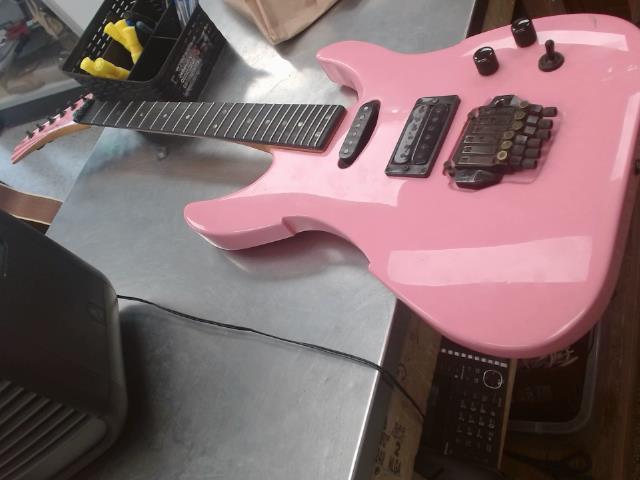 Peavey guitare rose vandeberg