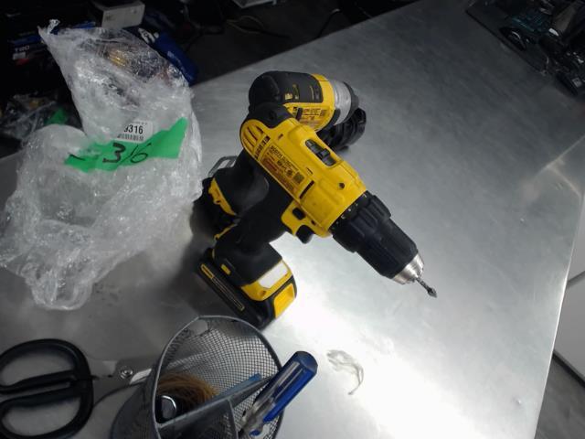 Drill dewalt +acc+batt