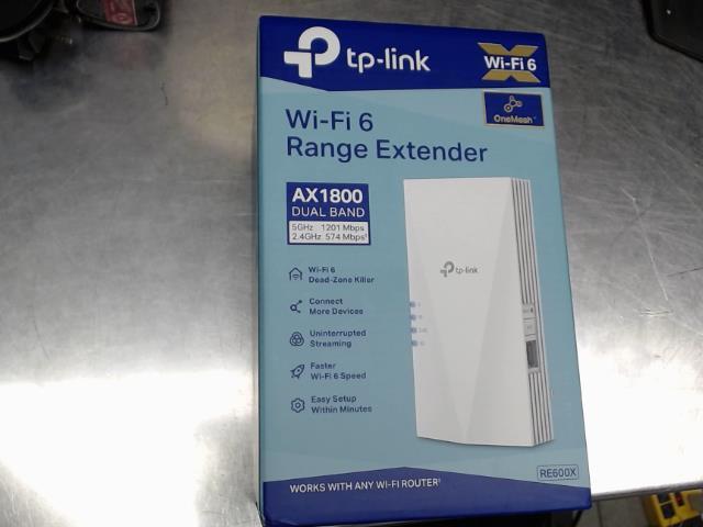 Wifi 6 range extender in box