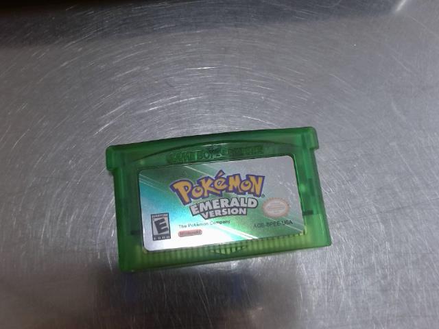 Pokemon emerald version