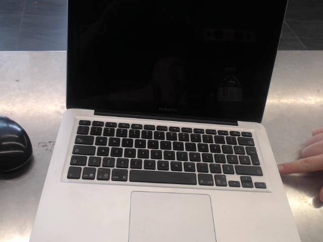 Macbook pro 13 inch 2012 i5 4gb 500gb