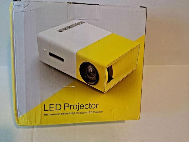 Led projector in box