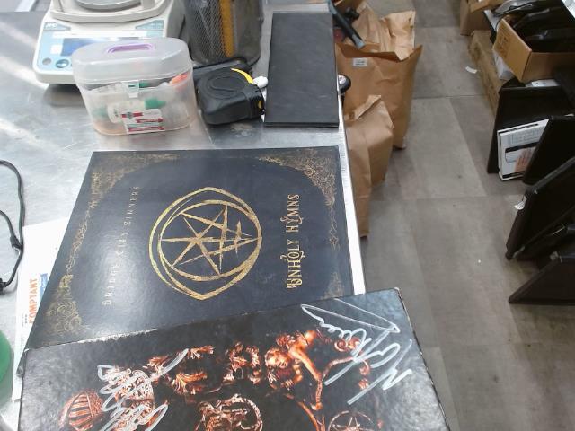 Vynil bridge city sinners autographier