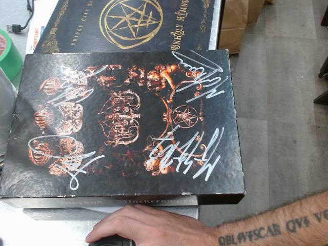 Corffret marduk blackcrowned autographie