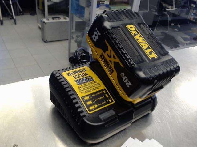 Chargeur dewalt + batterie 20v 8ah