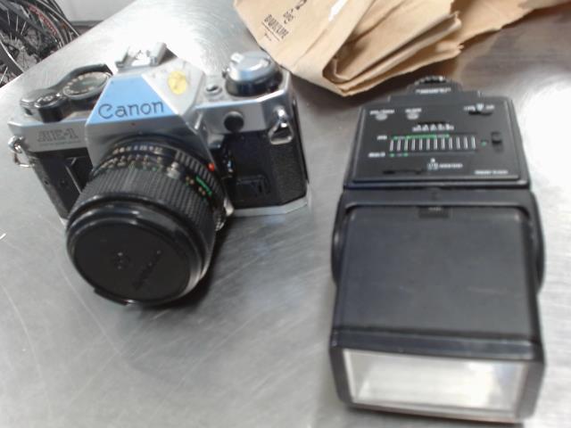 Canoncamera with accessories