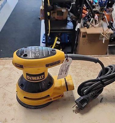 Sableue dewalt electrique