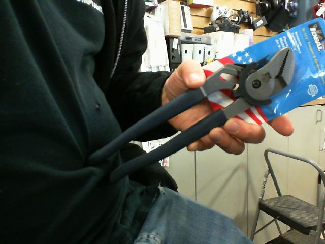 Pliers