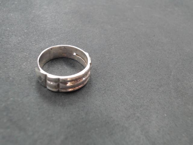 Bague en silver taille 7.25