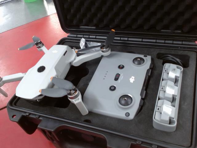 Drone dji+chargeur+manette+3xbatt+case