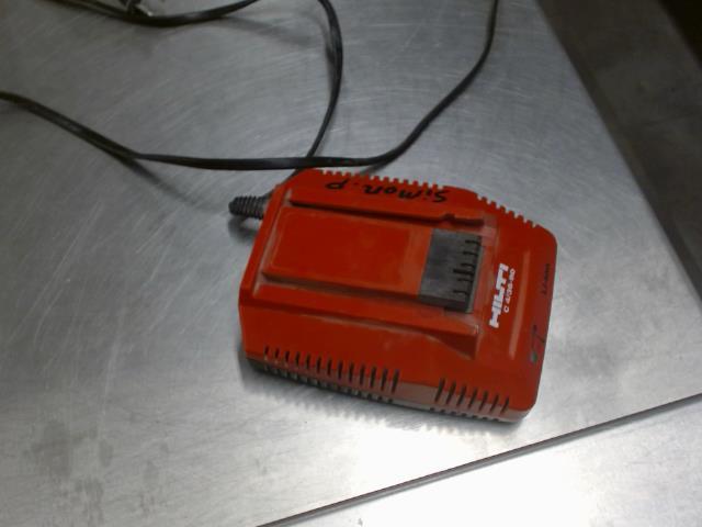 Chargeur batterie hilti