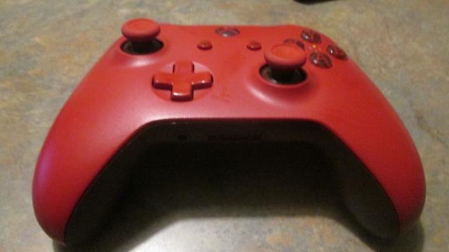 Manette xbox one rouge