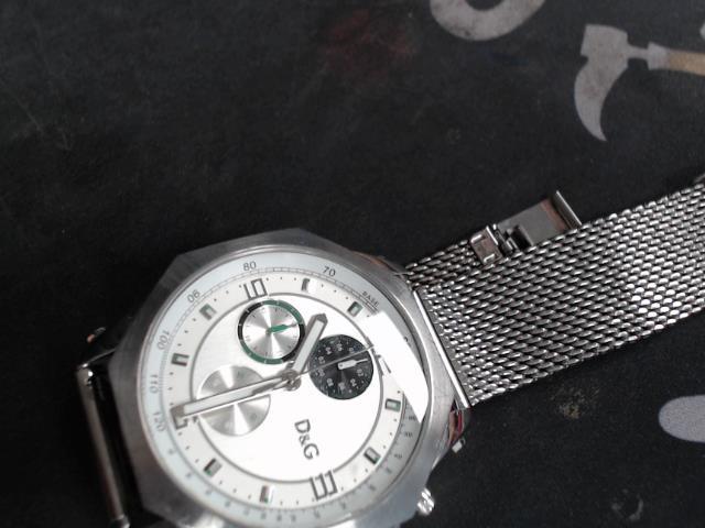 Montre d&g couleur argent qualit