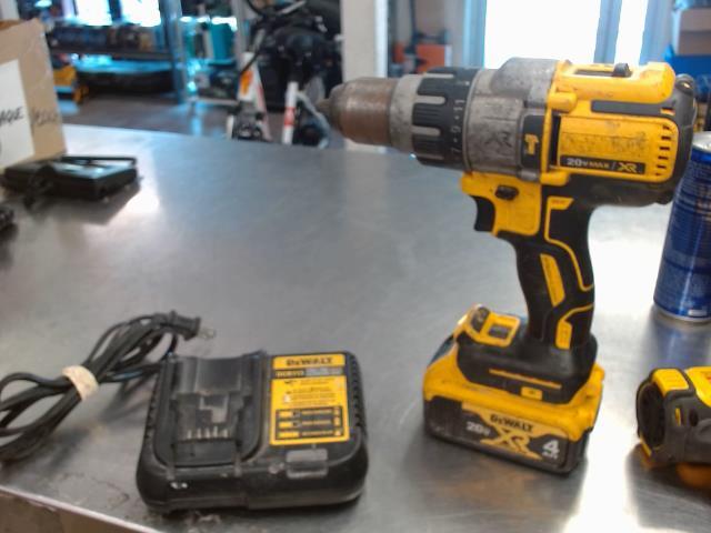 Hammerdrill dewalt avec batt et chargeur