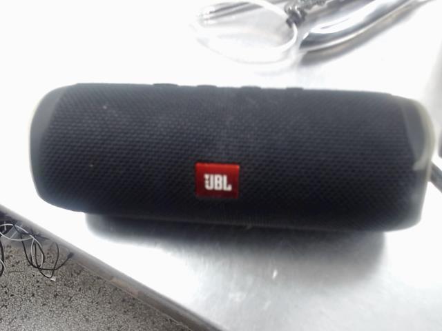 Jbl speaker flip 5 black