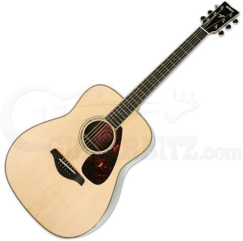 Guitar acoustique yamaha dans case moue