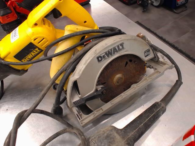 Scie circulaire dewalt a fil