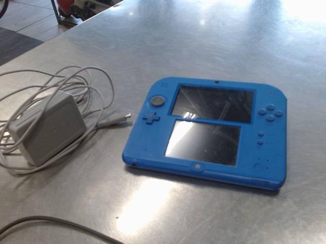 2ds bleu avec chargeur