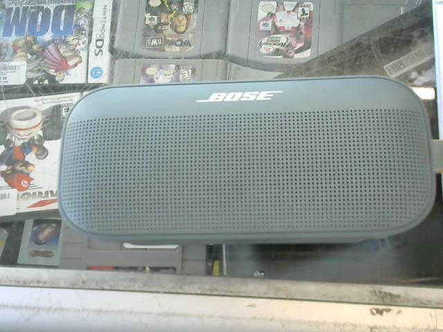 Bluetooth speaker soundlink flex bose