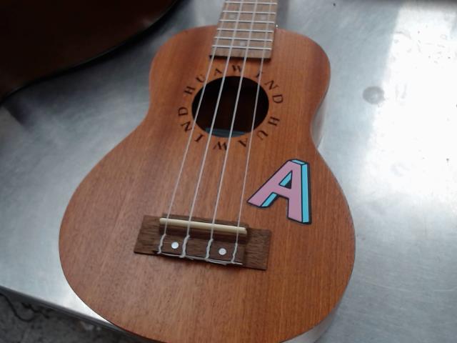 Ukulele avec soft case