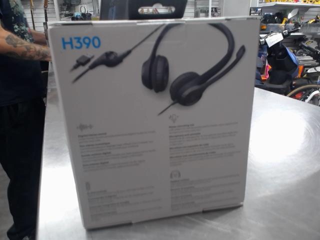 Ligitec h390 headset. new in box