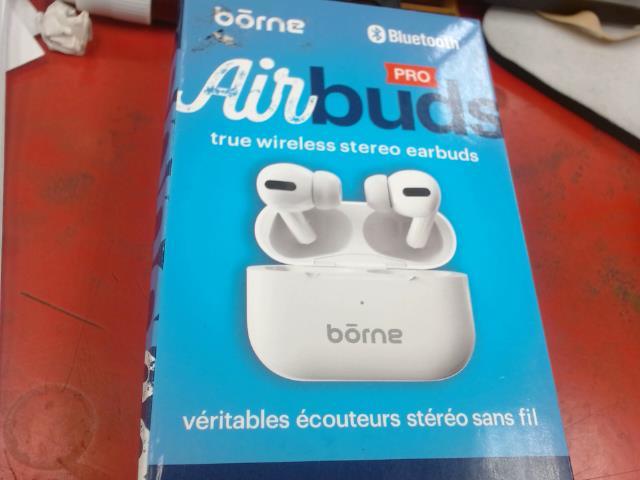 Borne Earsbuds Headphone Montreal Inventaire 4030569