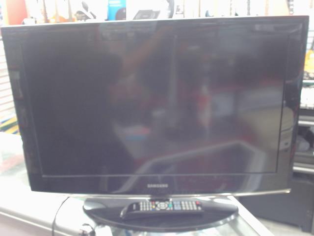 Tv lcd 32' hd 720