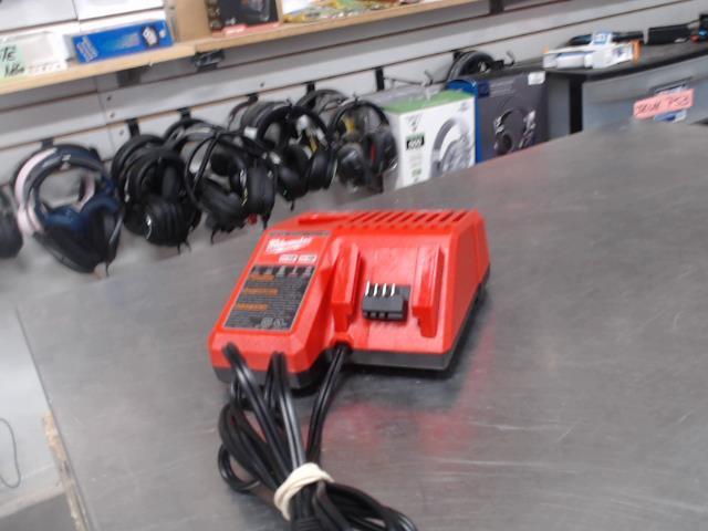 Chargeur batterie pour drill