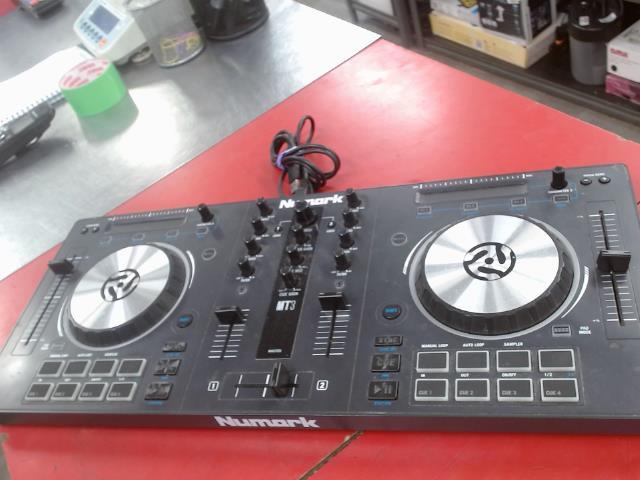 Clavier dj numark+fils