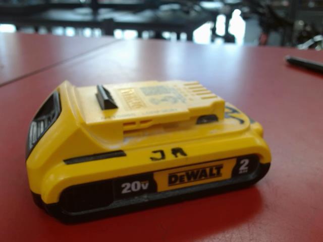 Batterie dewalt 20v/2ah (jj)