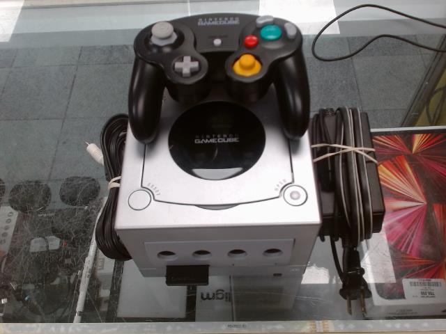 Gamecube + manette + memory card + accs