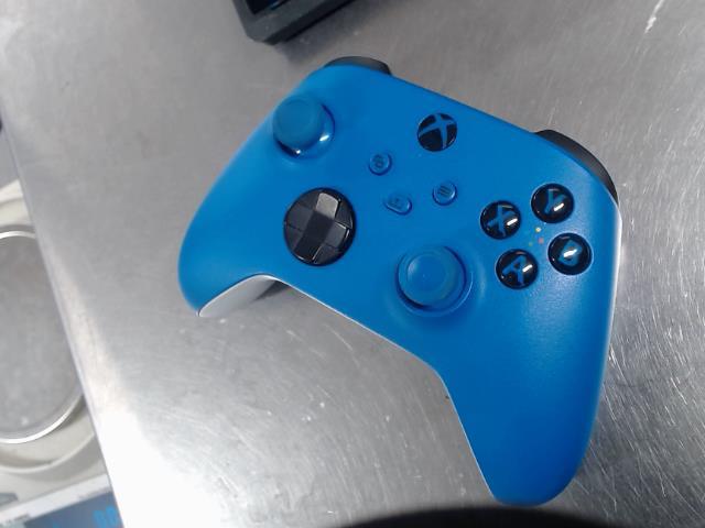 Manette xbox one bleue