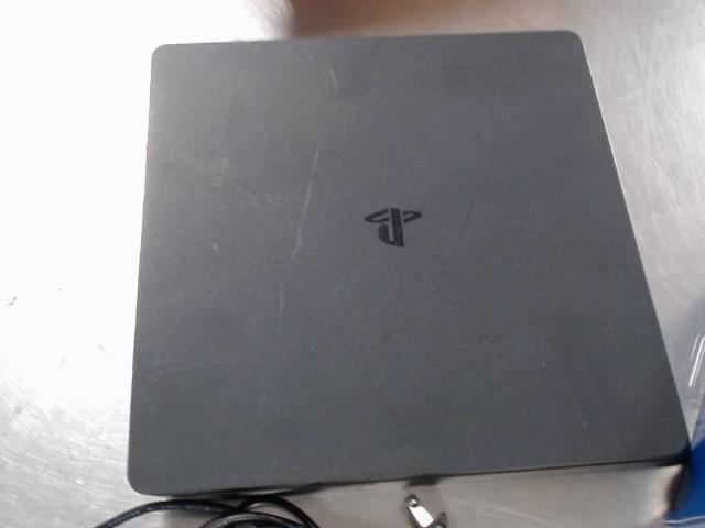 Console ps4 slim