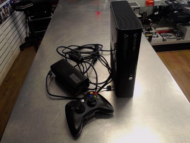 Xbox 360 avec fil +man