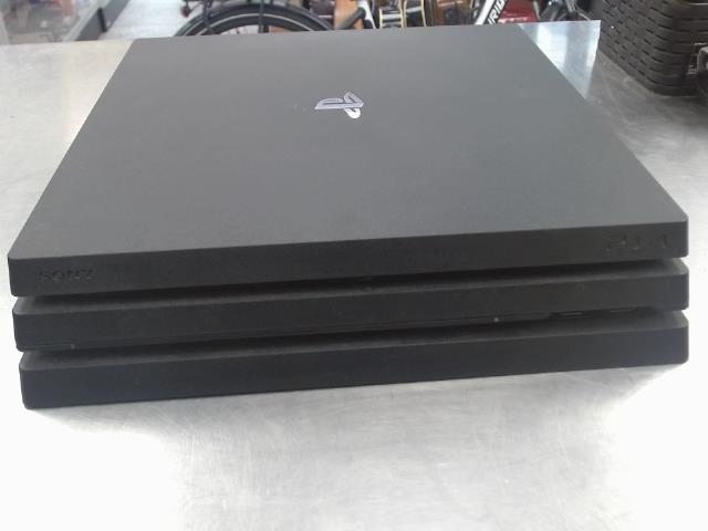 Playstation pro 1tb noir excellent etat