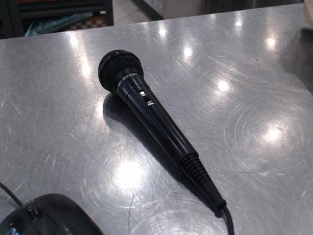 Microphone