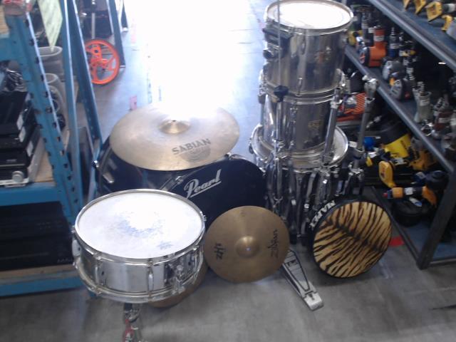 5xshells+snare+stands+3cymbals+pdale