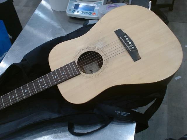 Guitare acoustique +sofcase