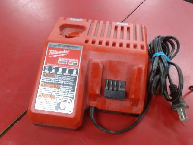 Chargeur milwaukee m12/m18