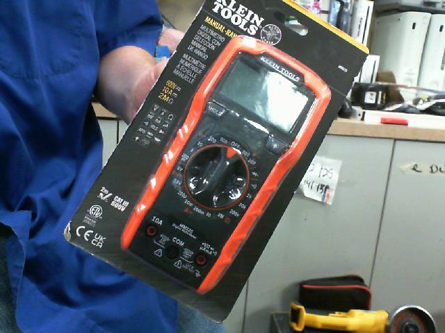 Manual-ringing digital multimeter