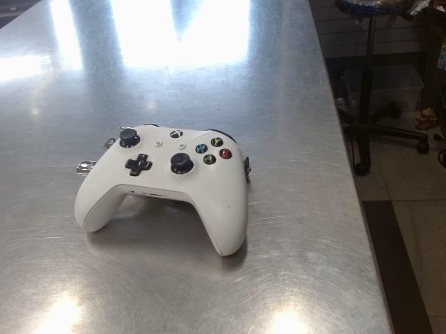 Manette xbox one achat ici