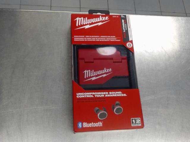 Red lithium usb ecouteur milwaukee box