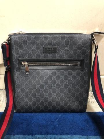 Cross body bag gucci gg supreme used